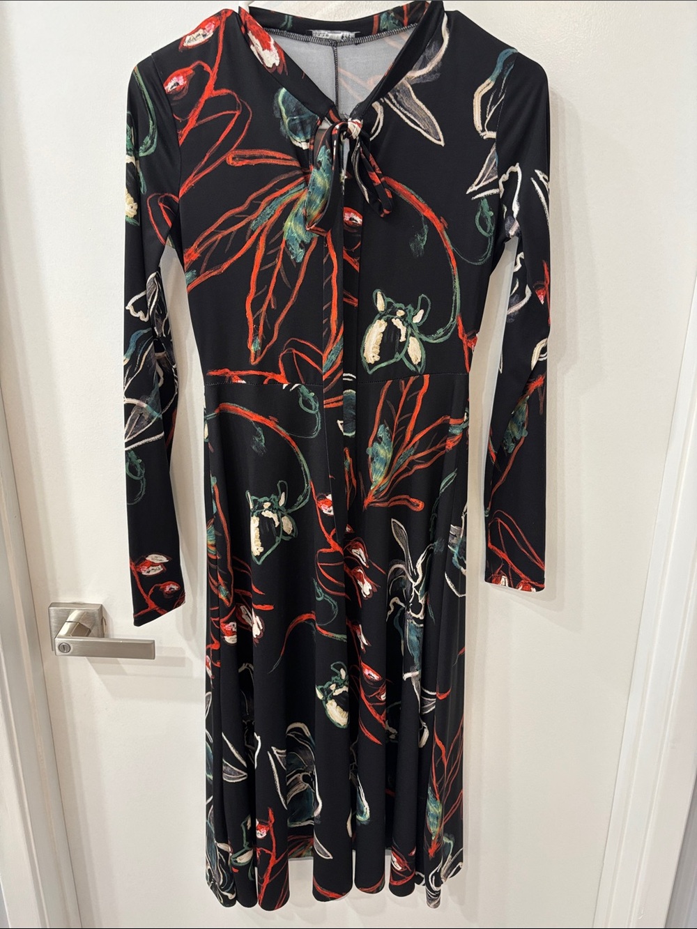 Zara Black Long-Sleeve Floral Tie-Front Midi Dress Small